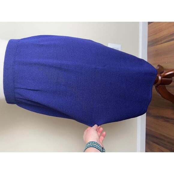 Classic St. John Knits Pencil Skirt Size Medium Blue Santana Knit - Picture 2 of 5